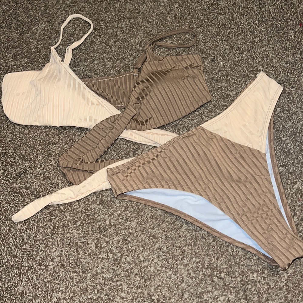 Tie in the front Bikini Set